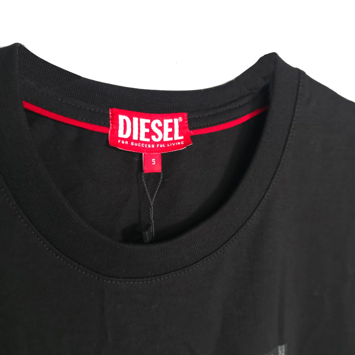 Diesel Polera, foto 2